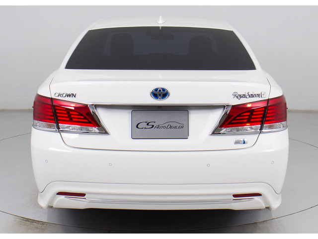 フルエアロが装着されています!お好みはいかがですか?今付いているデザイン以外にも、各ブランドのエアロを格安にてお取付け出来ます!又、エアロを外してノーマル状態にする事も出来ます!!