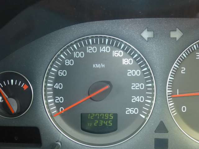 ���s���Ȗ�12.8��km�ł��B