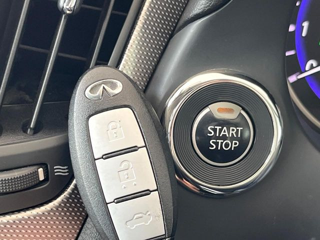 �y�X�}�[�g�L�[�z�J�o����|�P�b�g�ɓ��ꂽ�܂܂ł��h�A�̎{���E�������\�ȃX�}�[�g�L�[�𑕔��B�G���W���̃I���E�I�t�����J�M�����o���K�v����������Ƃ��Ă��֗��ł���