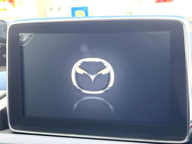 �y�}�c�_�R�l�N�g�z�ԓ��̕��͋C�Ƀ}�b�`������̌^�^�C�v�̃f�B�X�v���C�B�e����q�ݒ��Bluetooth�Đ����A�l�X�ȋ@�\���y���߂܂��B��pSD�J�[�h�̂��w���ŁA�i�r�@�\���g�p�o���܂��B