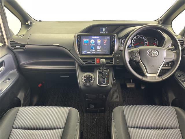 ヴォクシー2.0 ZS