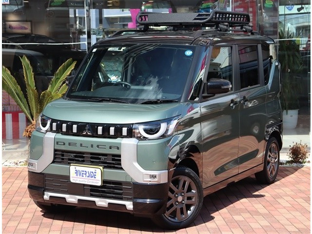 デリカミニT プレミアム 4WD