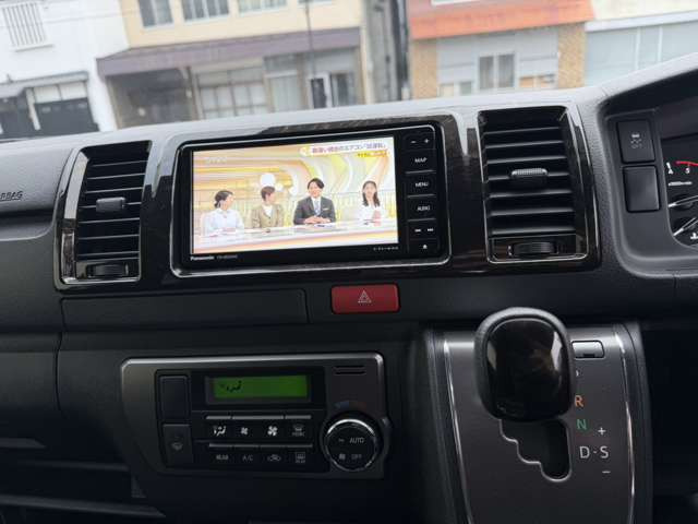 ハイエースバン