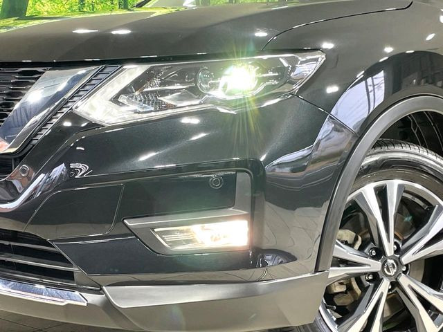 �yLED�w�b�h���C�g�z���V����ԑ��s�����ǍD�Ȏ��E���m�ۂ����S���ĉ^�]�ł��鍂�P�xLED�w�b�h���C�g�𑕔�!�_�����x�������A����d�͂��}�����Ă��܂��B