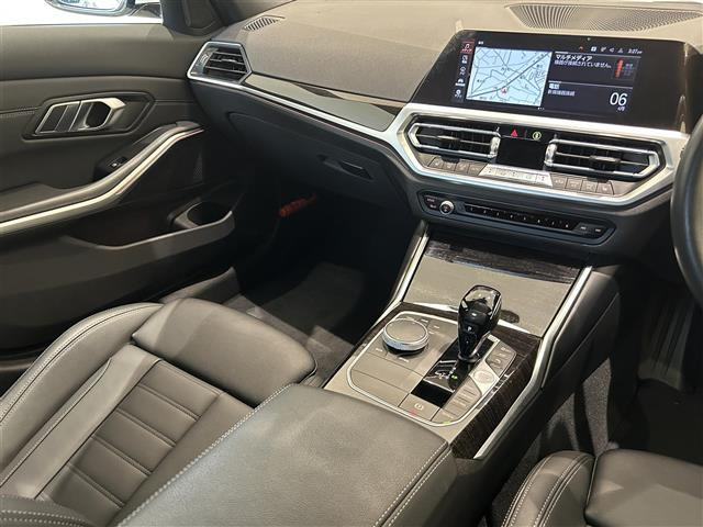 3シリーズセダン320d Mスポーツ
