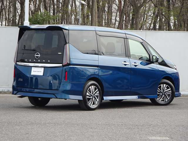 セレナ1.4 e-POWER ハイウェイスターV