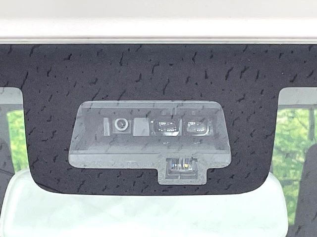 �y�X�Y�L �Z�[�t�e�B�T�|�[�g�z���s���ɑO���̎ԗ�����F�����A�Փ˂������Ȏ��͌x��ƃu���[�L�ŏՓˉ���Ɣ�Q�y�����A�V�X�g�B�����S�Ƀh���C�u�����y���݂��������܂��B