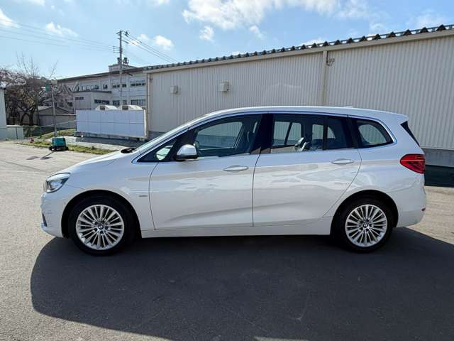 2シリーズグランツアラー218d ラグジュアリー