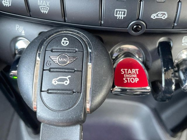 ���R���t�H�[�g�A�N�Z�X(�X�}�[�g�G���g���[�V�X�e��):�L�[���������Ă��邾���ŊJ���E�{������G���W���X�^�[�g�܂ő���\!