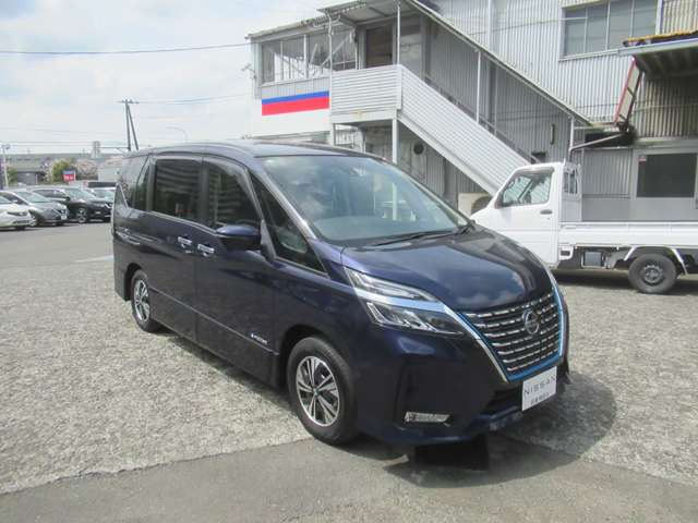 セレナ1.2 e-POWER ハイウェイスターV