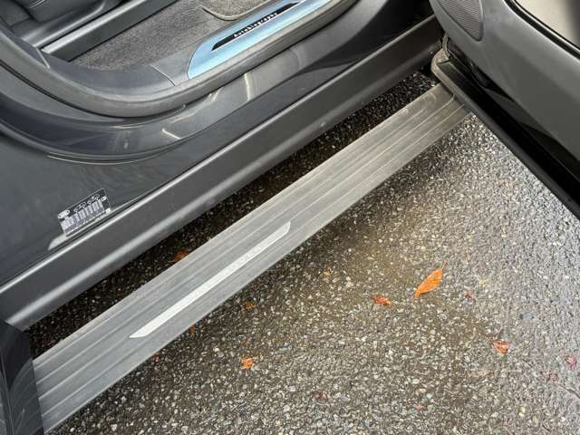 �y�I�v�V�����z�f�B�v���C�A�u���T�C�h�X�e�b�v(�d���T�C�h�X�e�b�v�E�h�A�̊J���Ɏ����œW�J�E�i�[���܂�)