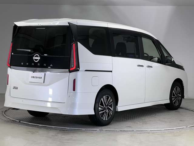 セレナ2.0 ハイウェイスターV