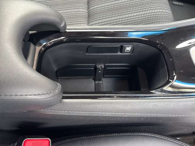 �h�����N�z���_�[�t��