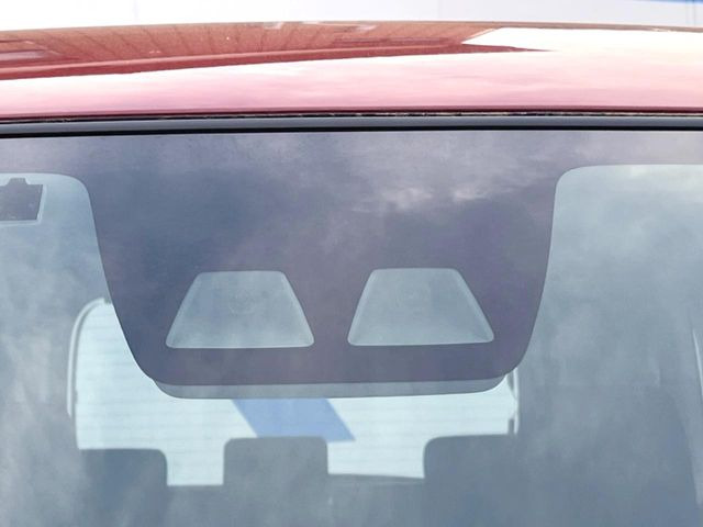 �y�X�}�[�g�A�V�X�g�z���s���ɑO���̎ԗ�����F�����A�Փ˂������Ȏ��͌x��ƃu���[�L�ŏՓˉ���Ɣ�Q�y�����A�V�X�g�B�����S�Ƀh���C�u�����y���݂��������܂��B