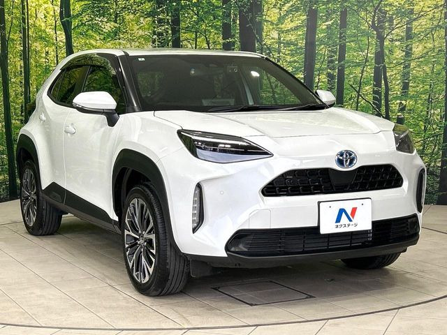 高透明度のガラス皮膜で撥水はもちろん、上質なツヤ・光沢を実現。紫外線や酸性雨から大切な愛車を保護し、色あせ・劣化を防止。「弾スプラッシュコート」、「弾プリミッサコート」からお選びいただけます。