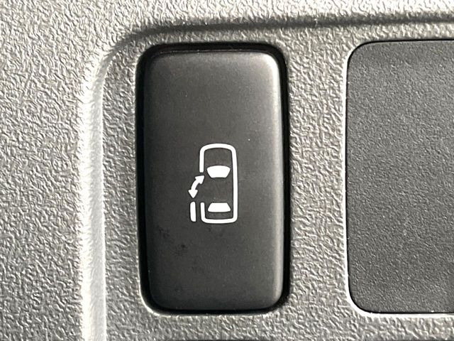 �y�p���[�X���C�h�h�A�z�X�}�[�g�L�[��^�]�Ȃ̃X�C�b�`�ŃX���C�h�h�A�̊J���\���d��������͂����ăh�A���J����K�v�������A���������q�l�ł��A�d���ו��������Ă��鎞�����N�ɊJ���߂ł��܂���