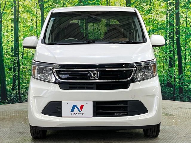 大好評を頂いておりますボディコートも好評受付中。高透明度のガラス皮膜で撥水はもちろん、上質なツヤ・光沢を実現。紫外線や酸性雨から大切な愛車を保護し、色あせ・劣化を防止。