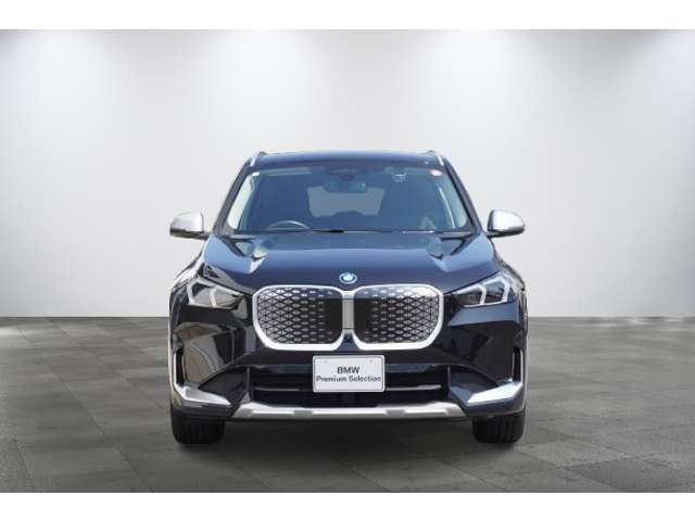 iX1xドライブ30 xライン 4WD