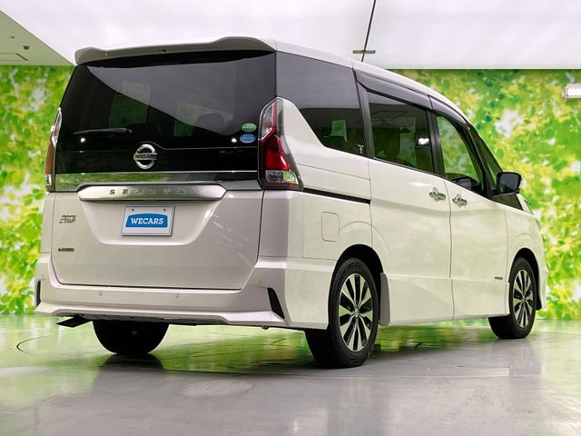 セレナ2.0 ハイウェイスター VセレクションII