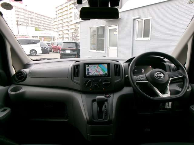 NV200バネットバン1.6 VX
