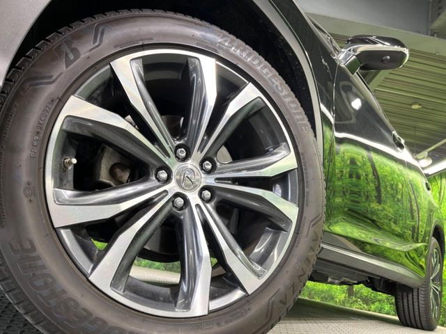 �y����20�C���`�A���~�z�C�[���z�O�ςɃ}�b�`���������A���~�z�C�[���𑕒����Ă���܂��B�e��ЊO�A���~�z�C�[����A�X�^�b�h���X�^�C�����戵�����Ă���܂��B���񂲑��k����������