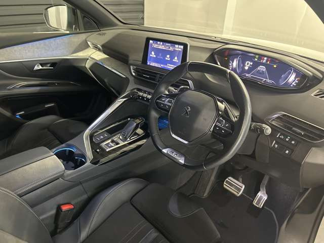 5008GT ブルーHDi ディーゼル