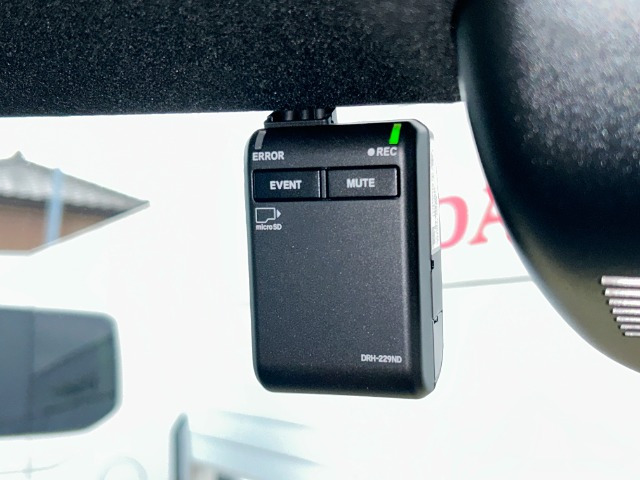 N-BOXジョイ 2トーン