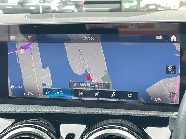 �������i�r:��̊��̂���i�r�́A����������ԓ������o���Ă���܂��B�I�[�f�B�I�@�\���[�����Ă���܂��̂ŁA�^�]�����y���߂܂���