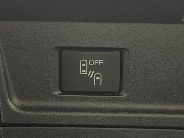 �y�����r�[�N���f�B�e�B�N�V�����z���s���A�h�A�~���[�̎��p�ɂȂ�₷���ӏ��Ɍ㑱�Ԃ��ڋ߂���ƃT�C�h�~���[�t�߂Ɍx����\���A�h���C�o�[�ɒ��ӊ��N�ƁA����̍ۂ̓n���h��������A�V�X�g�����܂��B