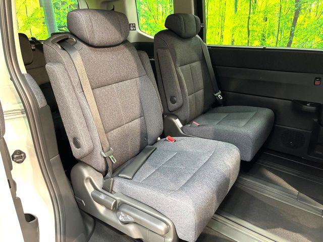 ���i���ȃI���W�i���t���A�}�b�g���I�v�V�����ɂĂ��p�ӂ��Ă���܂��B���D���ȃf�U�C����J���[�����Ԃɍ��킹�đI��ł����������Ƃ��ł��܂���