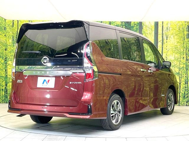 ☆全国のネクステージからお取り寄せが可能※!遠方の店舗に展示してあるクルマが気になる場合も、最寄りの店舗でご覧いただくことが可能です!是非私たちに要望をお聞かせください!※別途費用