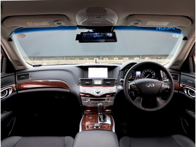 フーガ3.7 370GT FOUR 4WD