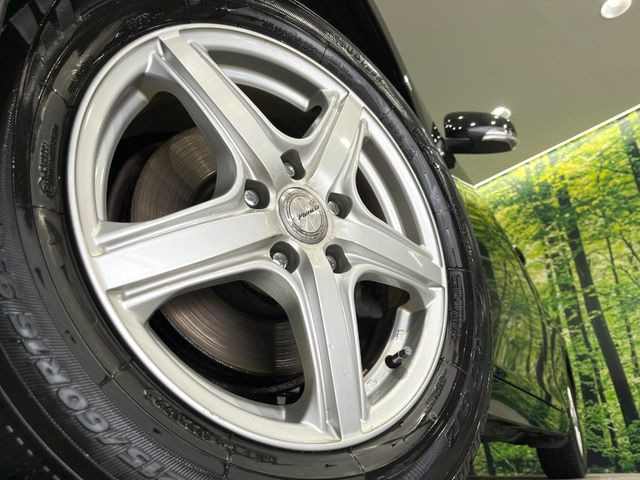 �y16�C���`�A���~�z�C�[���z�O�ςɃ}�b�`�����A���~�z�C�[���𑕒����Ă���܂��B�e��A���~�z�C�[����A�X�^�b�h���X�^�C�����戵�����Ă���܂��B���񂲑��k����������