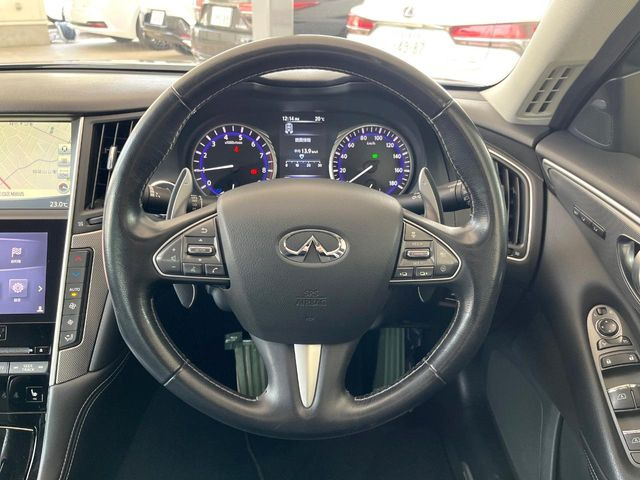 �y�����v�����X�e�A�����O�z�㎿�Ȋv���g�p���邱�ƂŁA��ɂ����������݂ƂĂ��^�]���₷���n���h���ł���