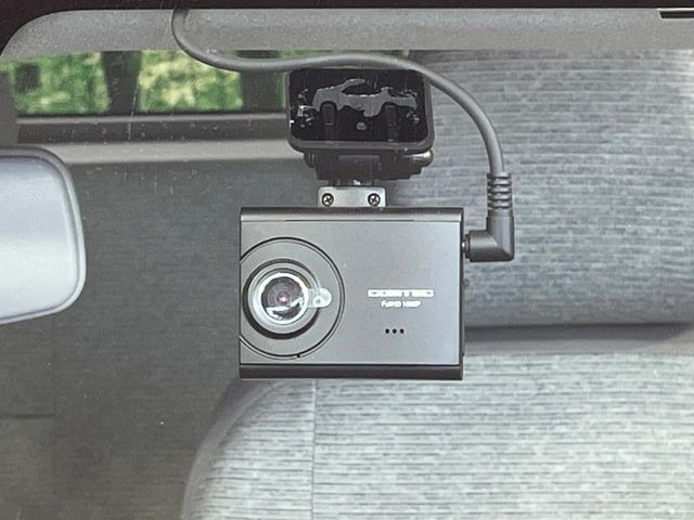 �y�h���C�u���R�[�_�[�z�h���C�u���R�[�_�[����!���s���͂������A������^�]�⎖�̂ɑ��������ہA�f���ŋL�^���A����̃��X�N�ɔ����܂��B���L�^�pSD�J�[�h�͂��q�l�����g�ł��������������K�v������܂��B