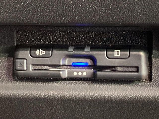 【ETC】高速道路の料金所をストレスなく通過!話題のスポットやサービスエリアに多い「スマートIC」利用時は必須のアイテムです。当店でセットアップを実施、ご納車当日からすぐにご利用いただけます!