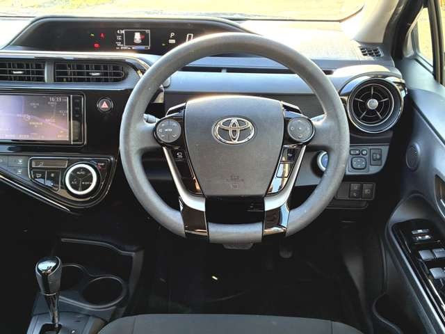 アクア1.5 S スタイルブラック