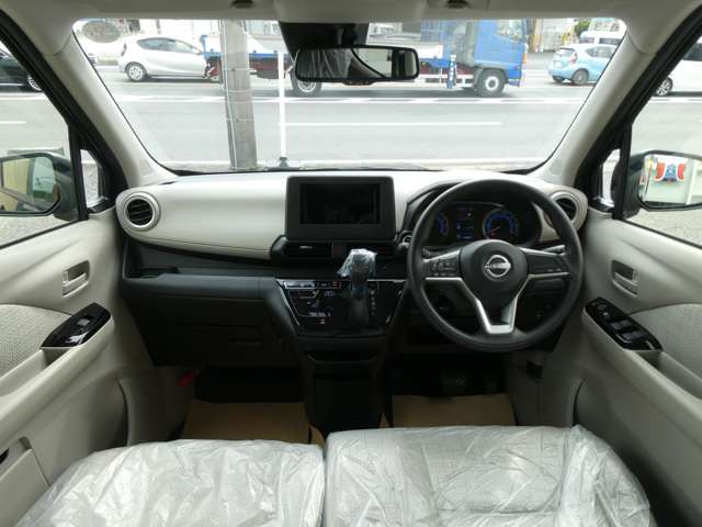 �i�����ꂽ�C���p�l����́A�X�^�C���b�V�������쐫�⎋�F���ɂ��D��A�O���̂��Ȃ��f�U�C���ɂȂ��Ă���܂�!