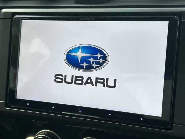 �y�����i�r�z�l�C�̏����i�r�𑕔����Ă���܂��B�i�r�̎g���₷���͂������A�I�[�f�B�I�@�\���[��!�L�����v�◷�s�͂������A�ʋ΂┃�����ȂǕ��i�̃h���C�u���y�����Ȃ�͂���