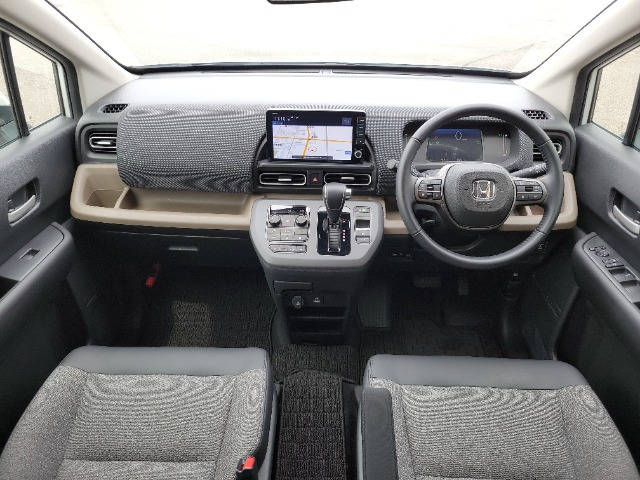 フリード1.5 e:HEV エアー EX