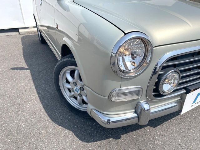 �w�b�h���C�g��e�[�������v&�A���~�z�C�[�����̊e��R�[�e�B���O���I�X�X�����Ă���܂��B�����Y�����̉��΂݂≘���}���A���ꂢ�ȏ�Ԃ������e�i���X���X�ŕۂĂ܂���