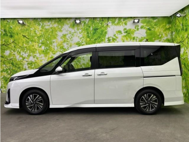 セレナ1.4 e-POWER ハイウェイスターV