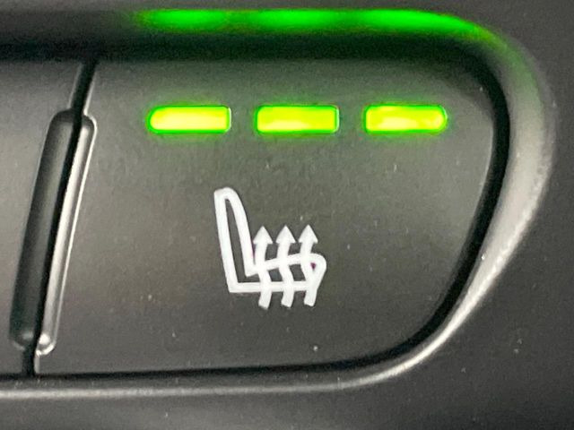 ���t�����g�V�[�g�q�[�e�B���O:�^�]�ȁE����ȋ��ɎO�i�K�Œ��߂��\�ȃV�[�g�q�[�^�[�𑕔����Ă���܂��B�G�߂��킸���K�ɂ��g�p���������܂��B