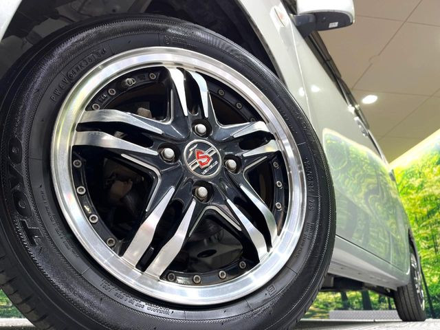 �y14�C���`�A���~�z�C�[���z�O�ςɃ}�b�`�����A���~�z�C�[���𑕒����Ă���܂��B�e��A���~�z�C�[����A�X�^�b�h���X�^�C�����戵�����Ă���܂��B���񂲑��k����������