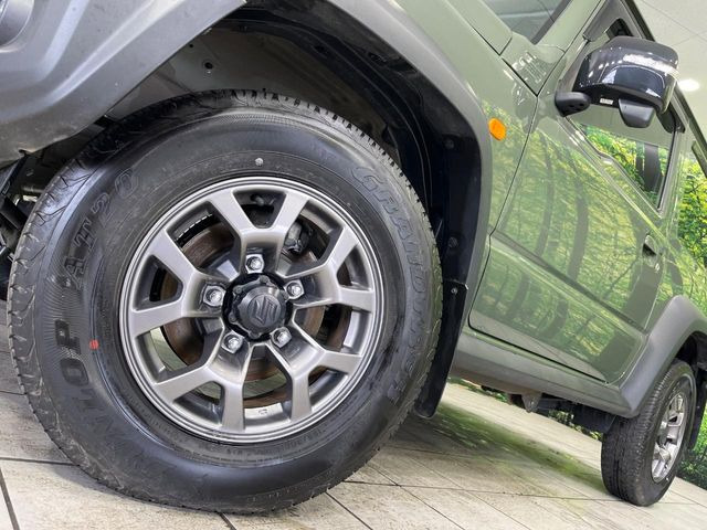 �y����15�C���`�A���~�z�C�[���z�O�ςɃ}�b�`���������A���~�z�C�[���𑕒����Ă���܂��B�e��ЊO�A���~�z�C�[����A�X�^�b�h���X�^�C�����戵�����Ă���܂��B���񂲑��k����������