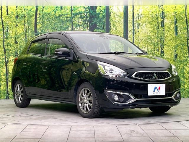 高透明度のガラス皮膜で撥水はもちろん、上質なツヤ・光沢を実現。紫外線や酸性雨から大切な愛車を保護し、色あせ・劣化を防止。「弾スプラッシュコート」、「弾プリミッサコート」からお選びいただけます。