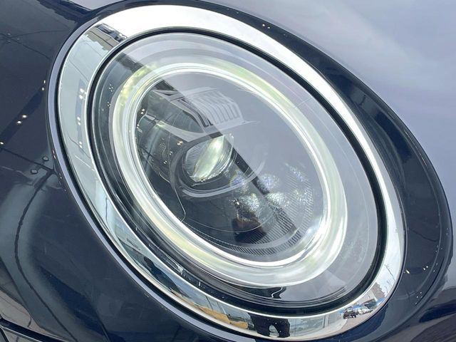 ��LED�w�b�h���C�g:��ԑ��s�����ǍD�Ȏ��E���m�ۂ����S���ĉ^�]�ł��鍂�P�xLED�w�b�h���C�g�𑕔�!�_�����x�������A����d�͂��}�����Ă��܂��B