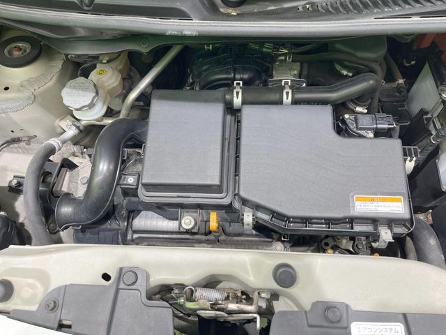 親切・丁寧な専門メカニックスタッフが応対!・車検・点検整備・事故等の修理などアフターサービスも安心。お車のカスタマイズもネクステージのサービススタッフまでご相談ください!