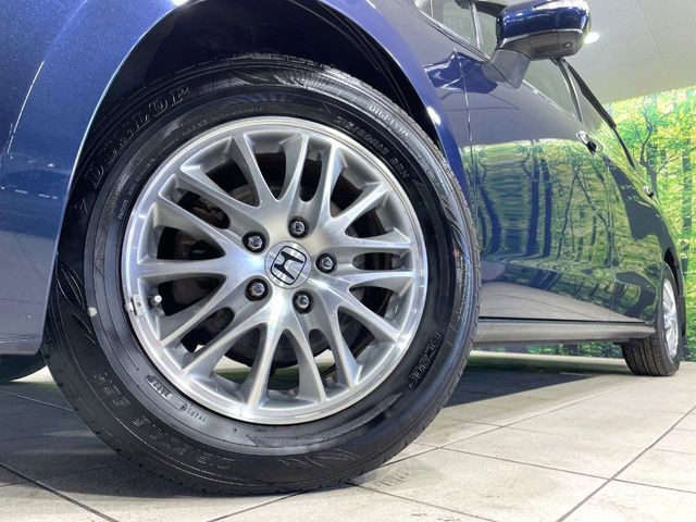 �y����16�C���`�A���~�z�C�[���z�O�ςɃ}�b�`���������A���~�z�C�[���𑕒����Ă���܂��B�e��ЊO�A���~�z�C�[����A�X�^�b�h���X�^�C�����戵�����Ă���܂��B���񂲑��k����������