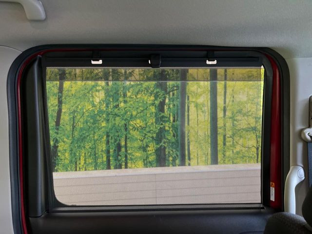 �y���[���V�F�[�h�z��������ԊO����̌���ῂ����Ƃ��ɃT�b�ƈ����o���Ďg����A���[���i�[�^�C�v�̃T���V�F�[�h�𑕔��B��Ȃɏ�������q�l���E�g�E�g�����������ȂǁA���Ђ����p����������